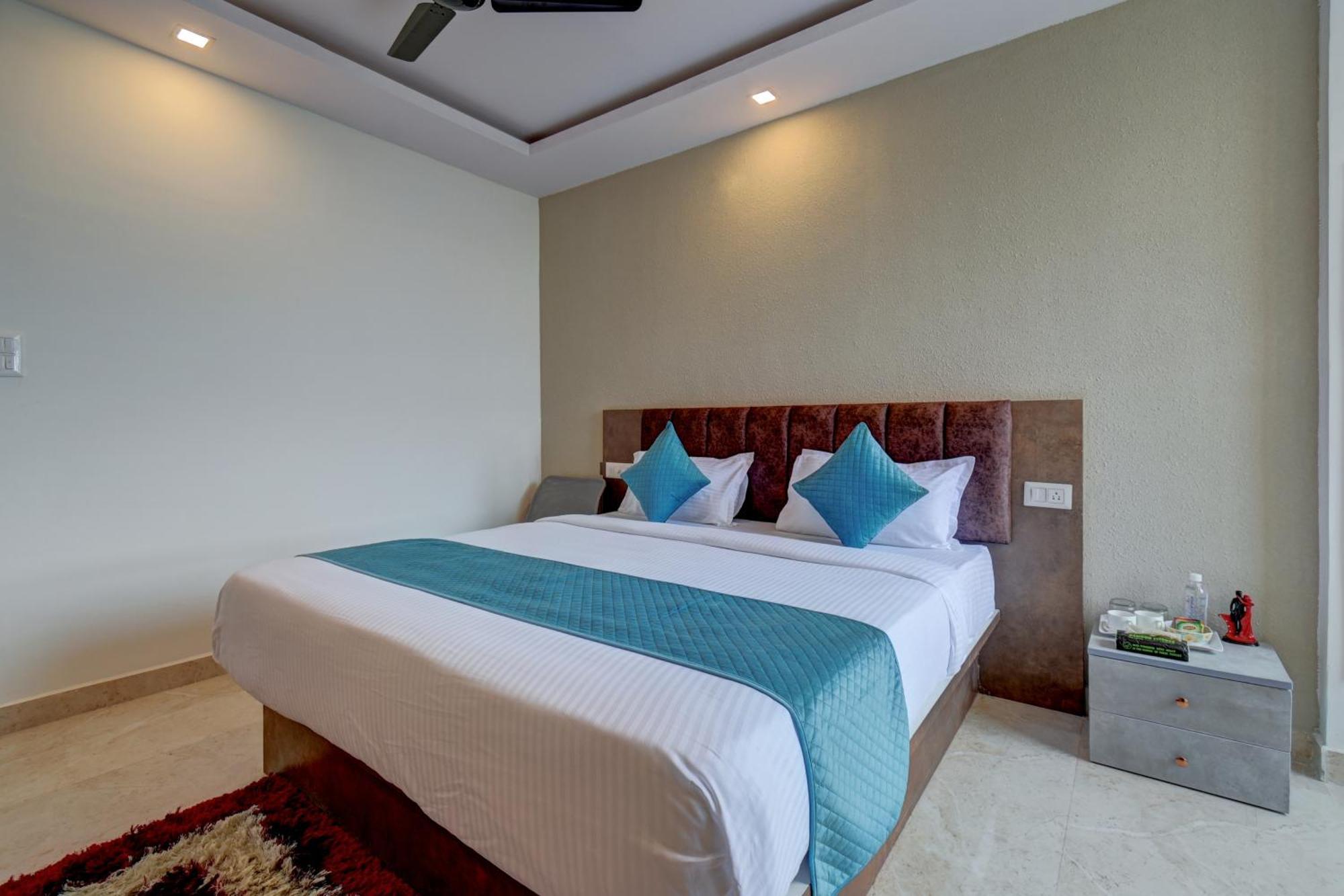 Hotel Cloud 9 Luxury Stay Mysore Esterno foto