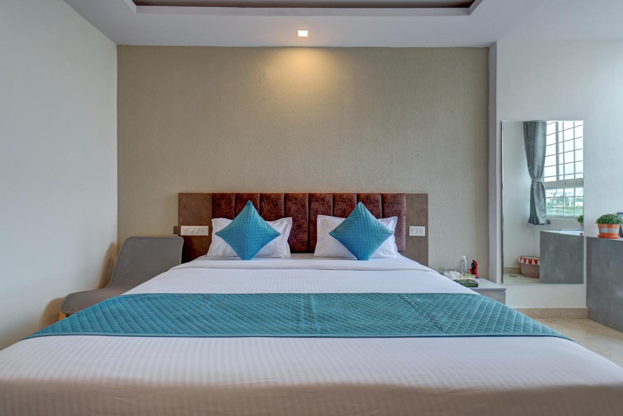 Hotel Cloud 9 Luxury Stay Mysore Esterno foto