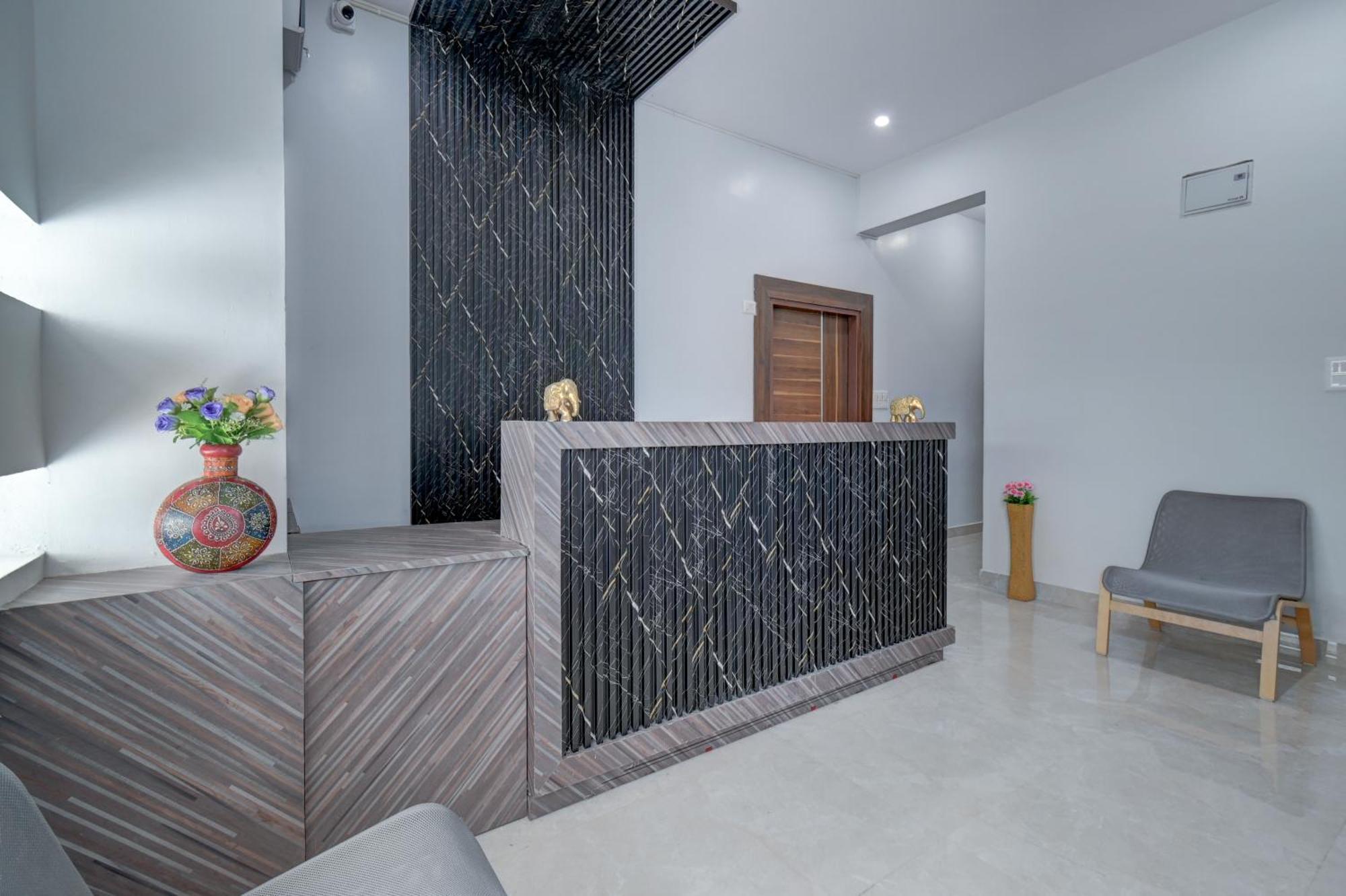 Hotel Cloud 9 Luxury Stay Mysore Esterno foto