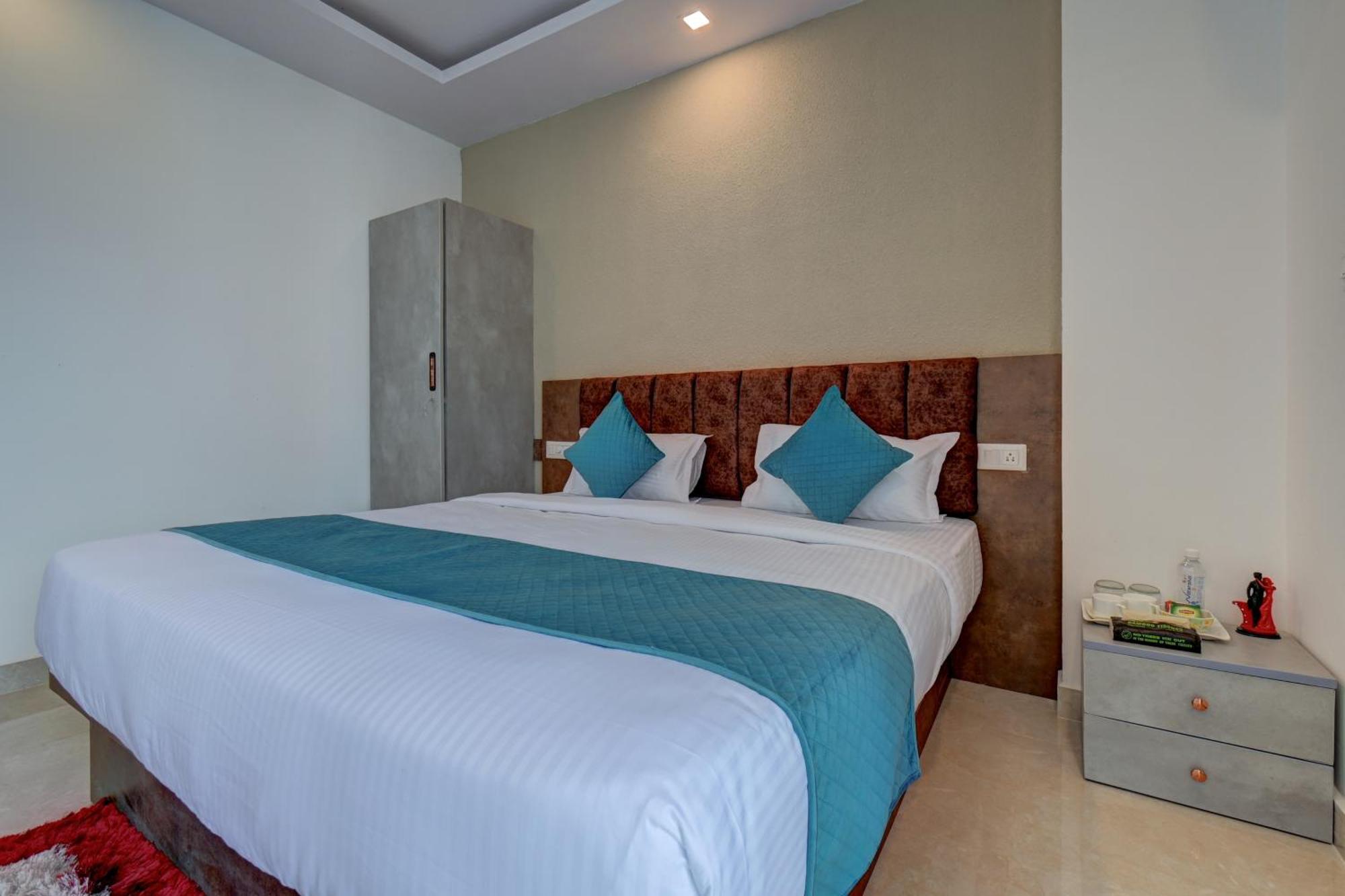 Hotel Cloud 9 Luxury Stay Mysore Esterno foto