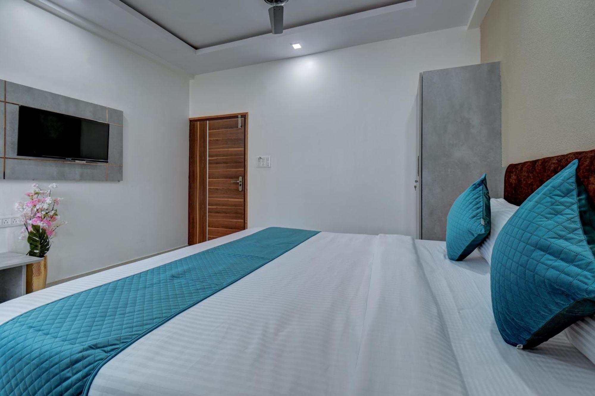 Hotel Cloud 9 Luxury Stay Mysore Esterno foto