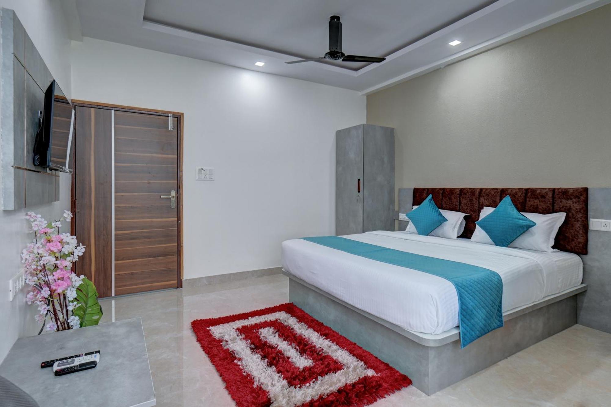 Hotel Cloud 9 Luxury Stay Mysore Esterno foto