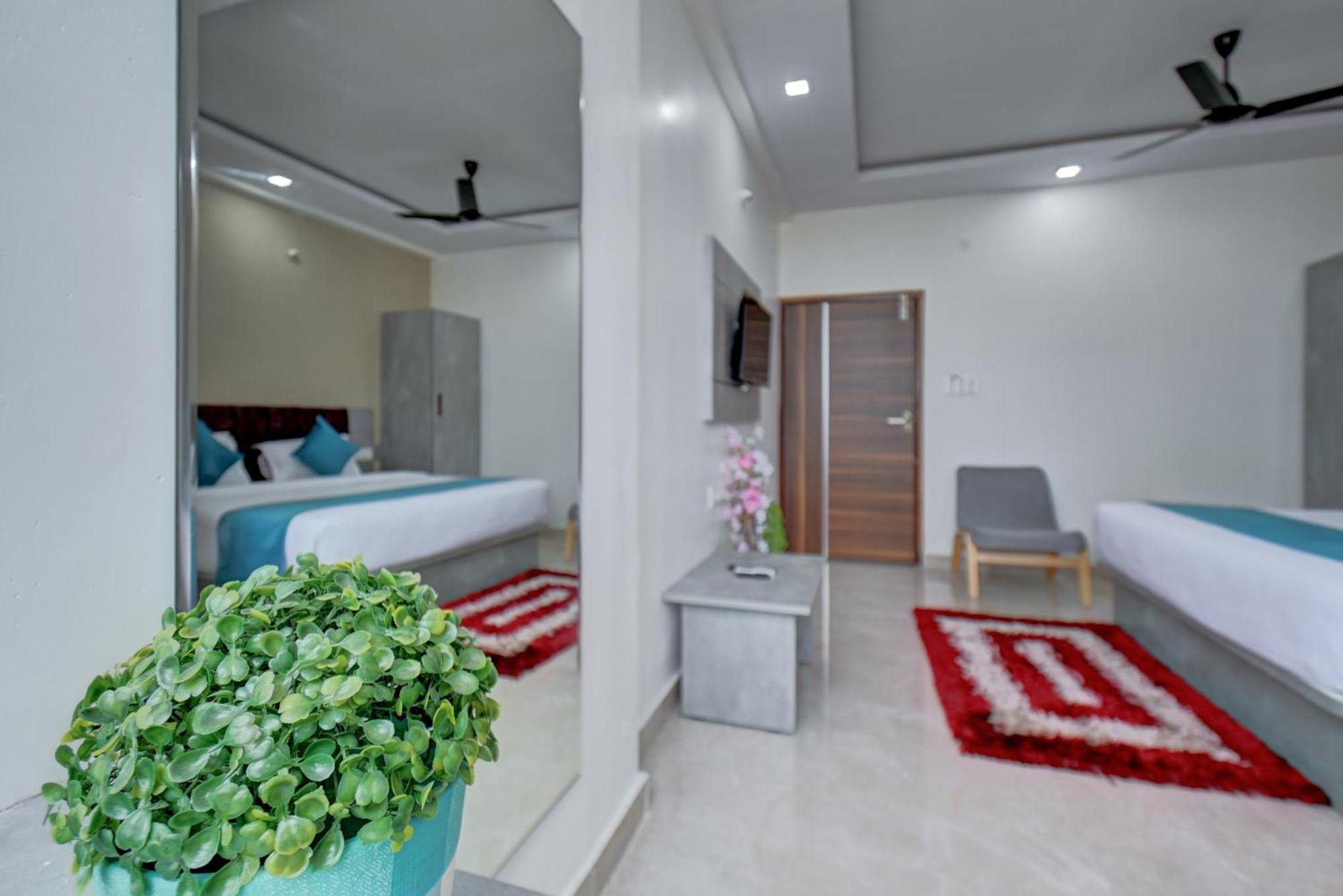 Hotel Cloud 9 Luxury Stay Mysore Esterno foto