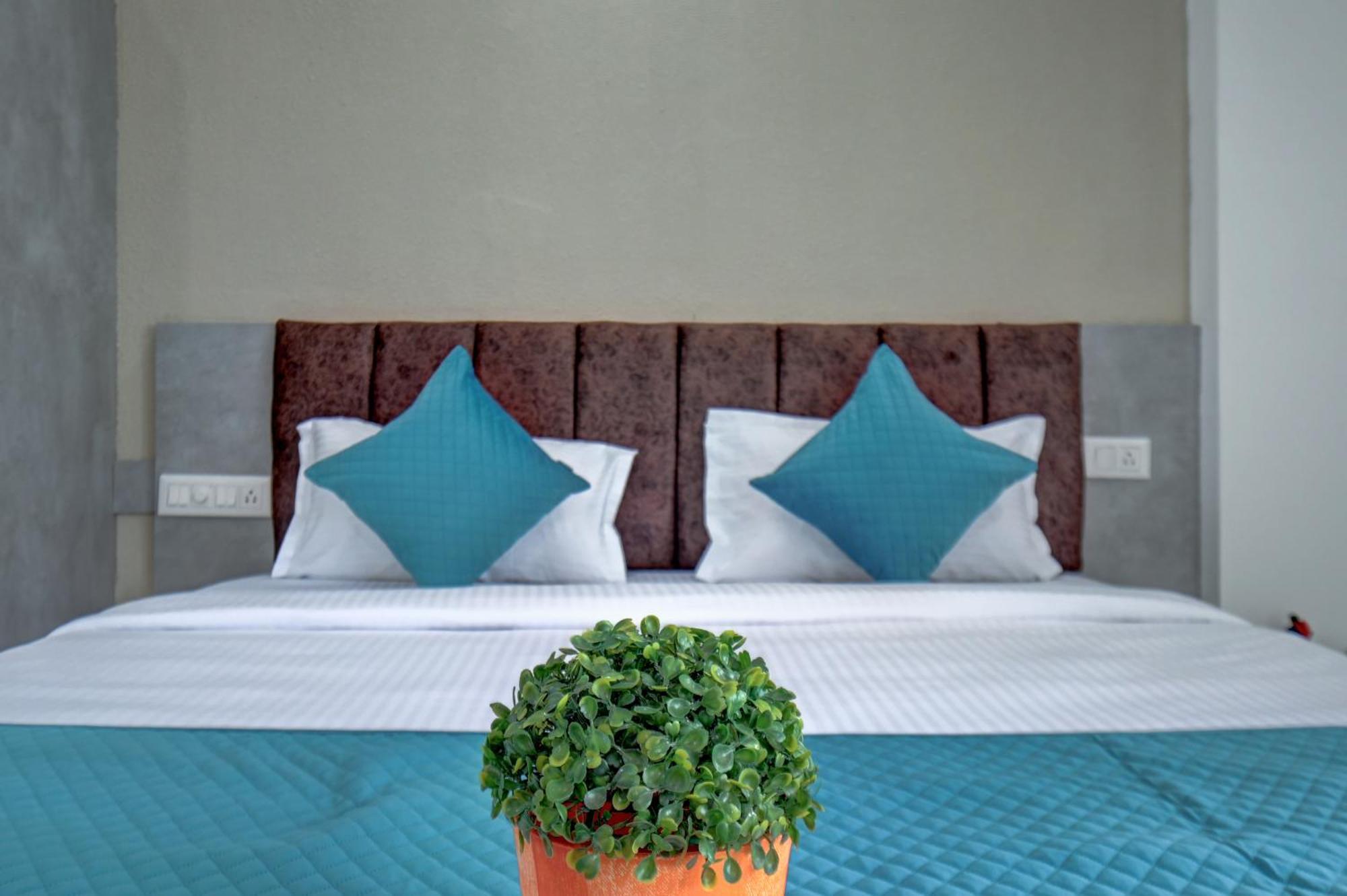 Hotel Cloud 9 Luxury Stay Mysore Esterno foto