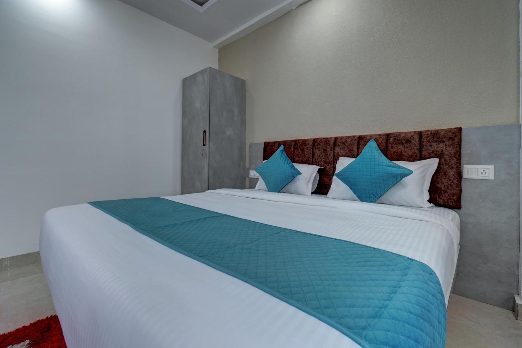 Hotel Cloud 9 Luxury Stay Mysore Esterno foto