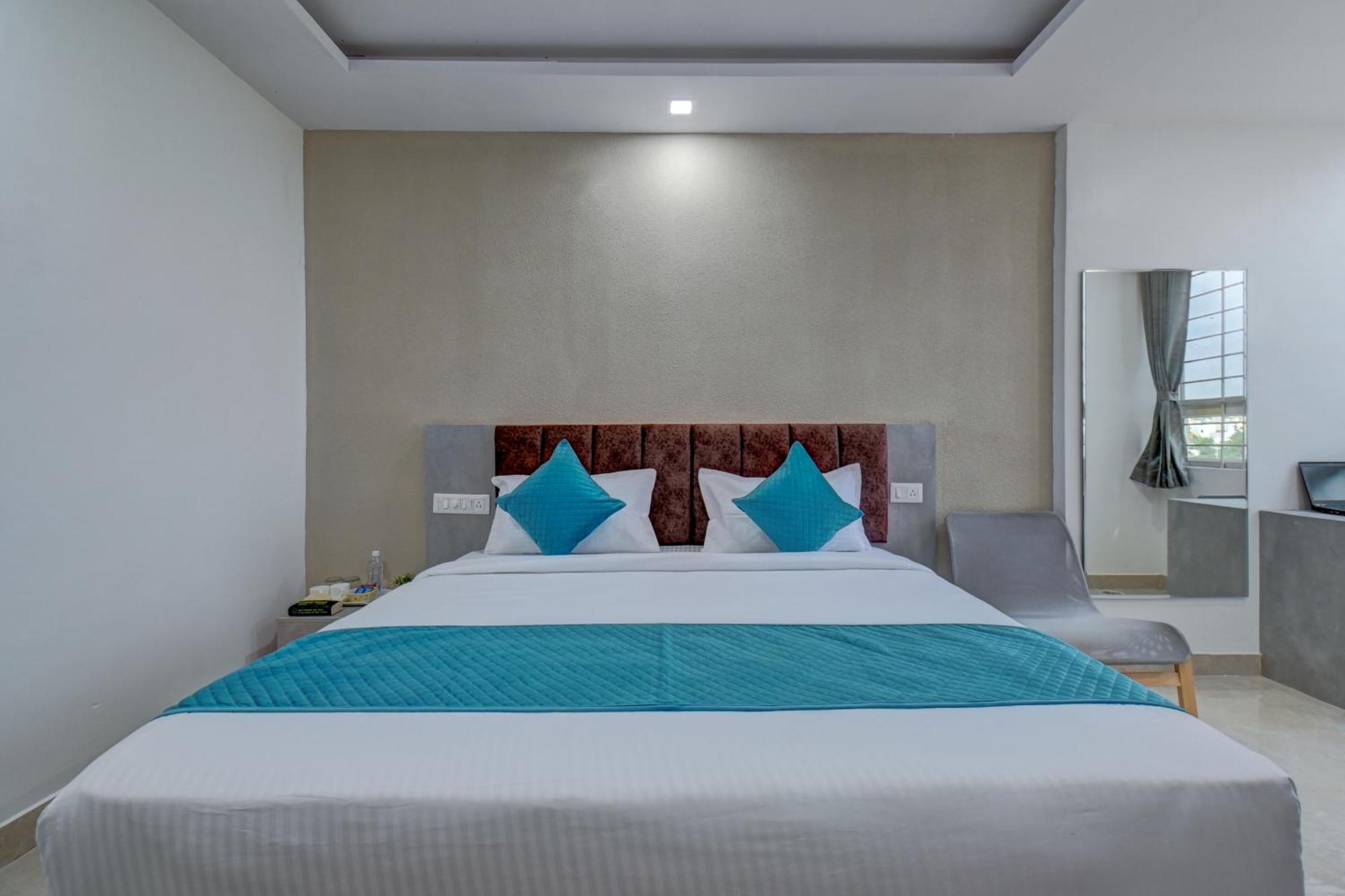 Hotel Cloud 9 Luxury Stay Mysore Esterno foto